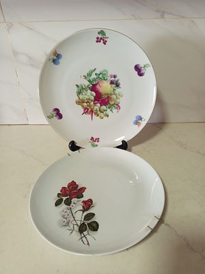 2 מגשים קרמיקה נעמן . 2 מגשים גדולים נעמן צבעוני פרחים מעוטר 
קוטר 29 ס''מ 26 סמ