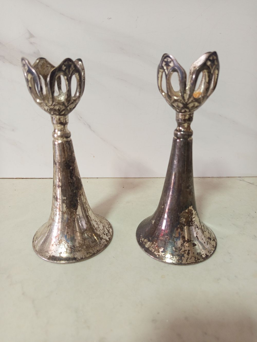 זוג פמוטים 
גובה 19 סמ