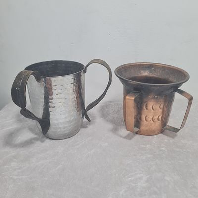 2 נטלות ישנות מיוחדות ממתכות שונות