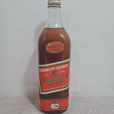 ברנדי רד ליבל , בקבוק סגור 
בית המכירות אינו אחראי על טיב וכשרות המשקאות