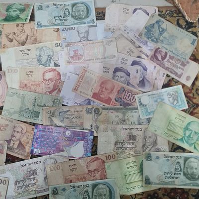 כ 64 שטרות מעורב ישראל וחו"ל מצבים משומשים