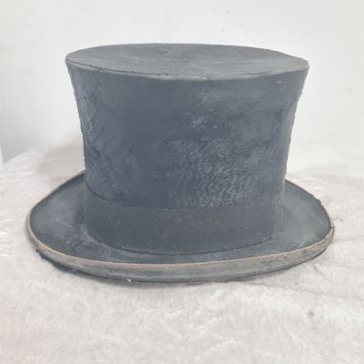 נדיר - כובע צילינדר ישן מאד, מצב משומש, בלאי