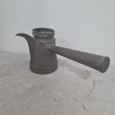 פינג'אן ישן מנחושת 
גובה 12 ס"מ