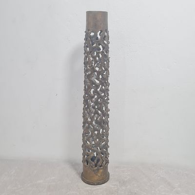 תרמיל פגז מעוצב, עבודת אומנות מיוחדת 
גובה כ 36 ס"מ