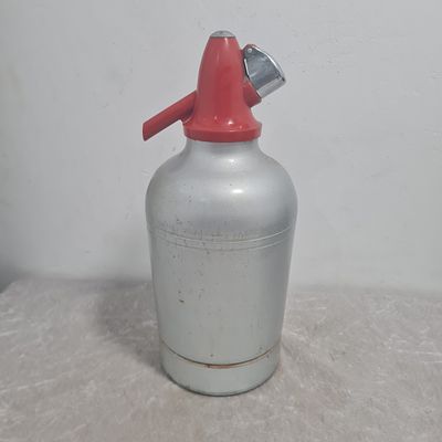 סיפולוקס - מכשיר ישן להכנת סודה, חתום