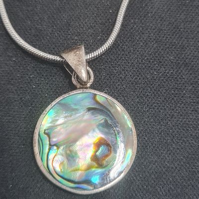 שרשרת חתומה 18KGF, עם תליון כסף חתום 925 
משקל כ 7.1 גרם