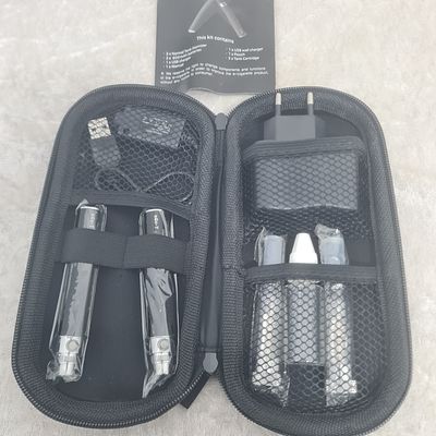 לוט של 6 אריזות חדשות המכילות כל אחת : 2 סיגריות אלקטרוניות, מטען וציוד נוסף כמצולם