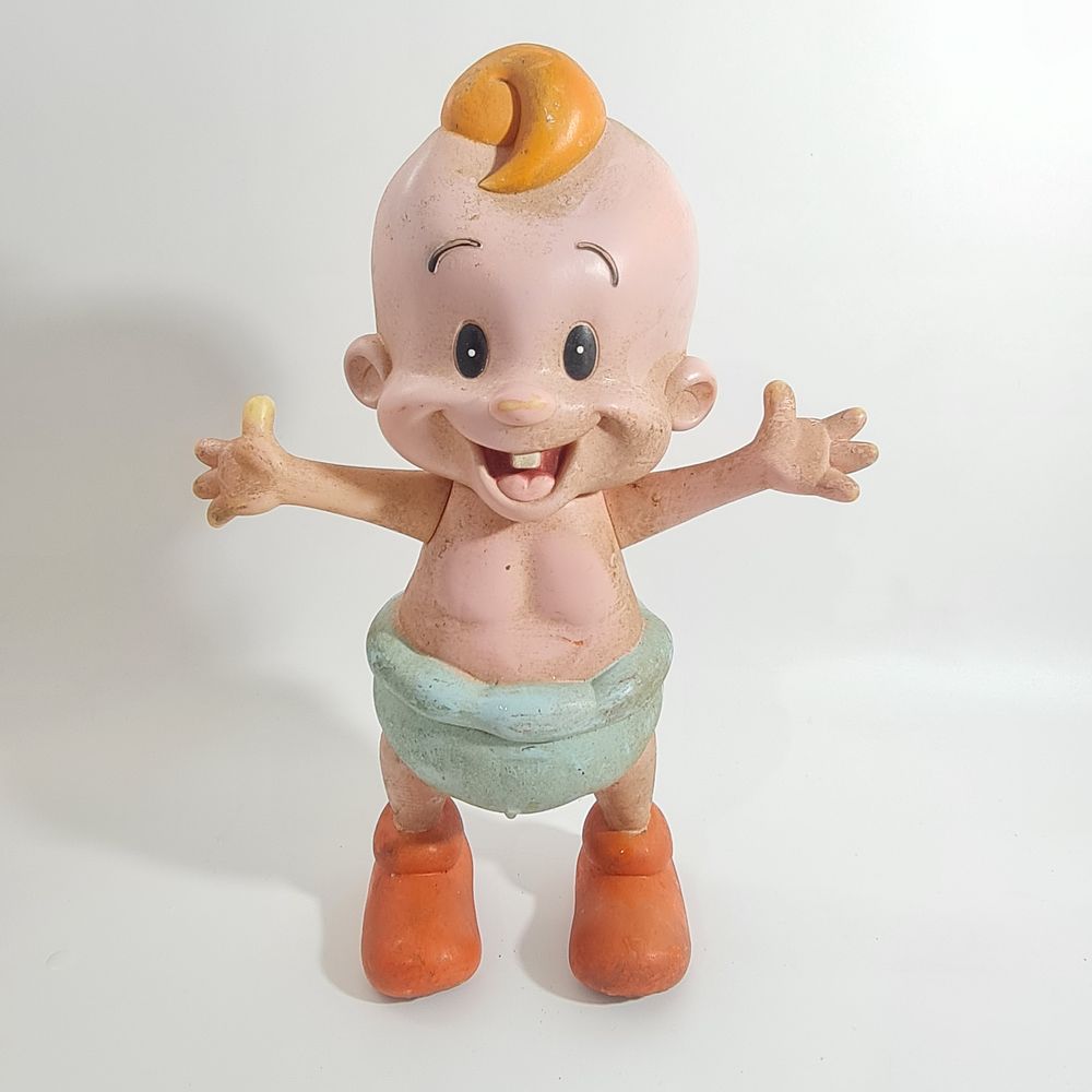 נדיר ! וינטג' מקורי בובת פלסטיק של במבה, תחילת שנות ה 90, מעט בלאי ולכלוך, גובה כ 25 ס"מ