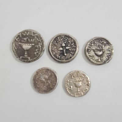 5 מטבעות רפליקות מכסף של מטבעות עתיקים 
משקל כללי כ 33.3 גרם