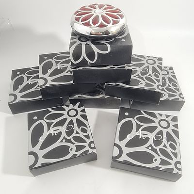 9 ערכות איפור חדשות, מכילות גוונים רבים