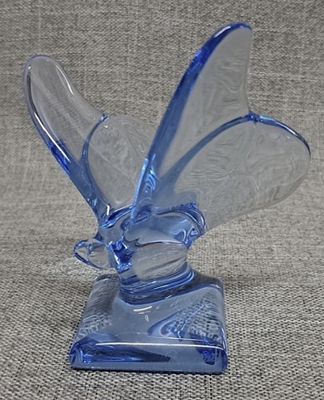 Baccarat - Baccarat Signed Butterfly on Pedestal Made in France. Baccarat Signed Butterfly on 