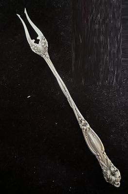 International - International Frontenac Sterling Long Handle Pickle Fork No Monogram. International 