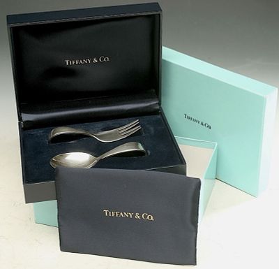 TIFFANY AND CO STERLING SILVER BABY FORK AND SPOON SET WITH POUCH AND BOX Condition: Good 