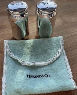 Tiffany & Co Sterling Silver Elsa Peretti Salt & Pepper Shakers With Pouch. Tiffany &amp; Co 