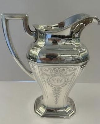 Reed And Barton Sterling Silver Water Pitcher Jug 1929. Measuess approx Height: 10 in (25.4 