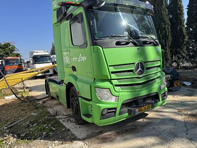 מרצדס אקטרוס מודל 2020. 254,081 ק"מ, יד נוכחית: ראשונה, בעלות נוכחית: חברה. תיבת הילוכים: 