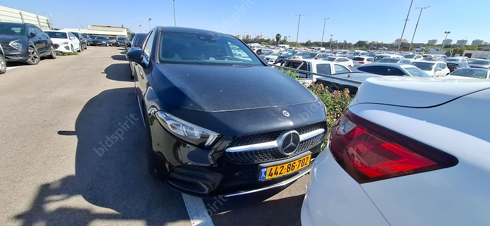 מרצדס A250 E מודל 2021. 140,793 ק"מ, יד נוכחית: שנייה, בעלות נוכחית: פרטי. תיבת הילוכים: 