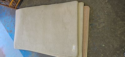 1 x hessian back floor rug 55inch x 39 inch new item