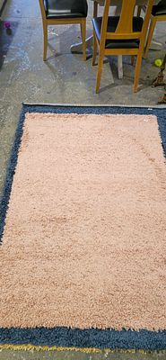 large pink chenille floor rug new condition 67x48
