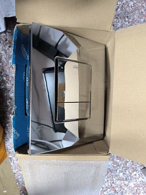 Grohe Skate Cosmopolitan WC Actuation Plate, Model 38732000, Polished Chrome. A Grohe Skate 