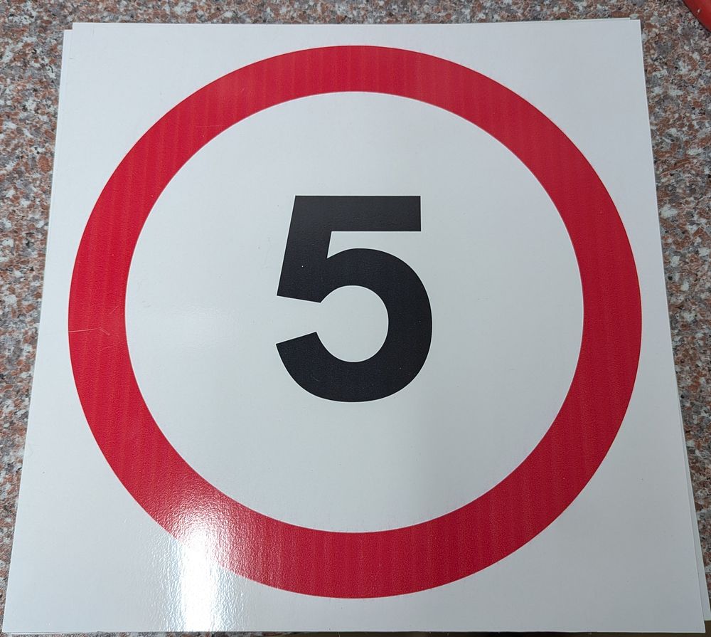 site safety 5mph sign 40cm by 40cm