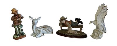 2 Figures, 1 eagle and 1 deer, made of porcelain, biscuit, crockery, etc.