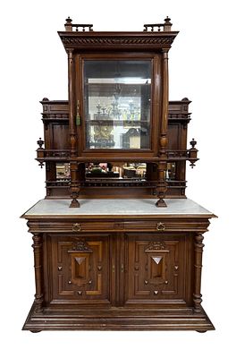 Armário-louceiro estilo Henrique II, de mogno, com duas portas, duas gavetas, tampo de mármore 