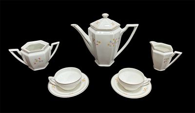 Teapot, milk jug (broken and glued), sugar bowl (without lid), 2 cups and saucers for coffee 