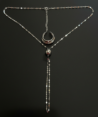 Necklace and 1 ring (size 15), in 925 silver, with eagle hallmark – Lisbon (1985-2015). Weight 