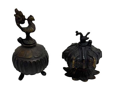 2 antique incense burners, made of worked bronze, with birds on the handles.