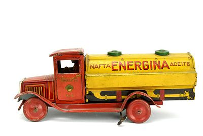 Exceedingly Rare Matarazzo Argentina Tinplate Wind. Hard to find tinplate Shell oil wind up toy 