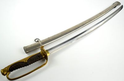 Rare pre WW II Japanese KYU GUNTO Sword with Gilt Brass Mounts & Stingray Grip. Koto era 