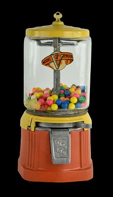 Victor Model c.1940s V 1 Cent Gumball Machine. A classic vintage Victor Topper gumball machine 