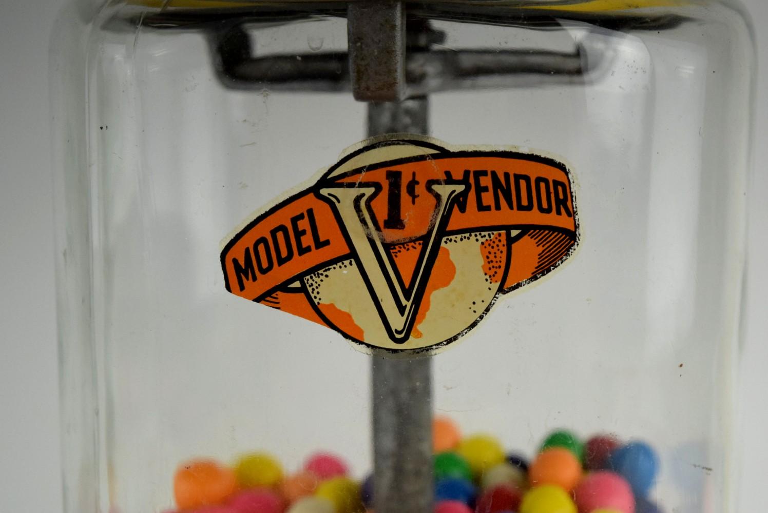 Victor Model c.1940s V 1 Cent Gumball Machine