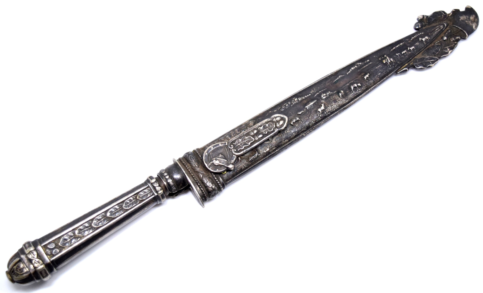 UNUSUAL SILVER MOUNTED GAUCHO KNIFE OF SOUTH AMERICAN ARGENTINA/BRAZIL COWBOYS