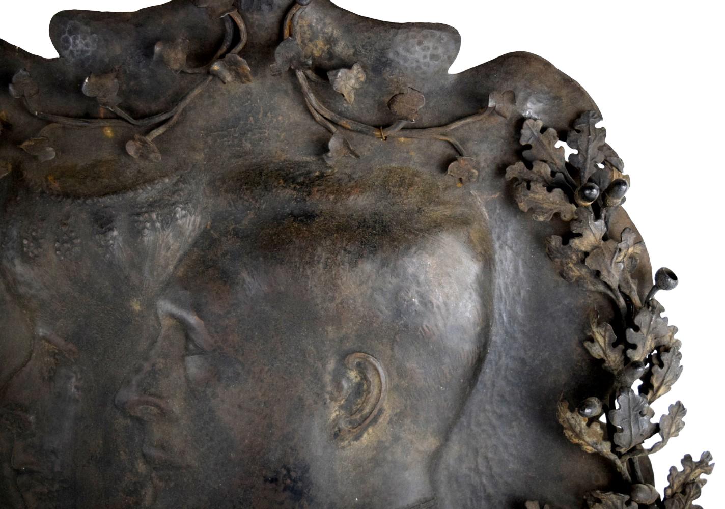 Antique 1914 Large Metal Plaque features the profiles of King Albert I and Queen Elisabeth of Bavaria