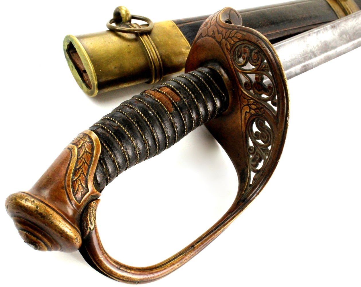 Very Good American Civil War era US Foot Officer Sword with Scarce Style Etched Blade Decorations