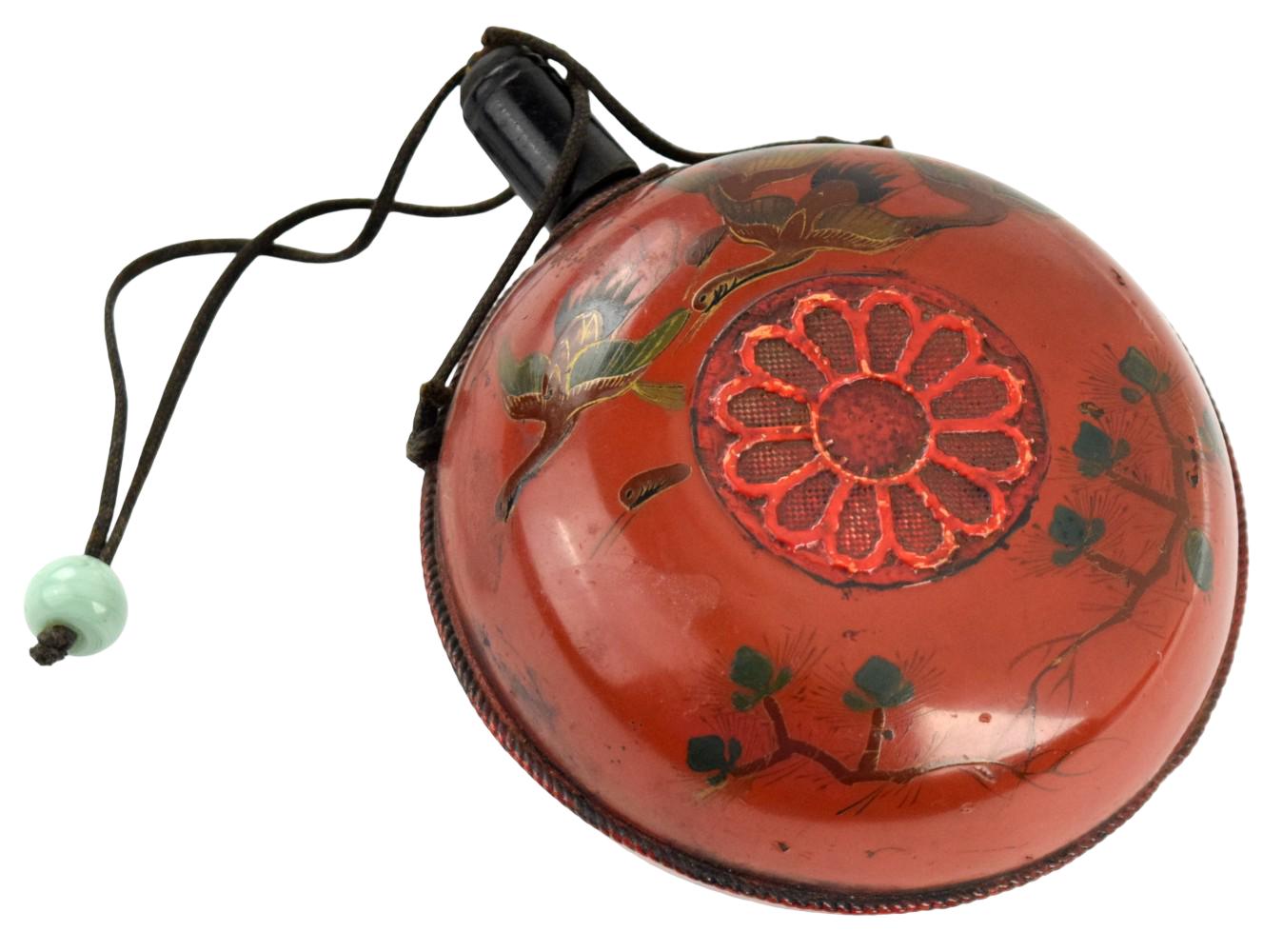 Edo Period Japanese lacquered powder flask
