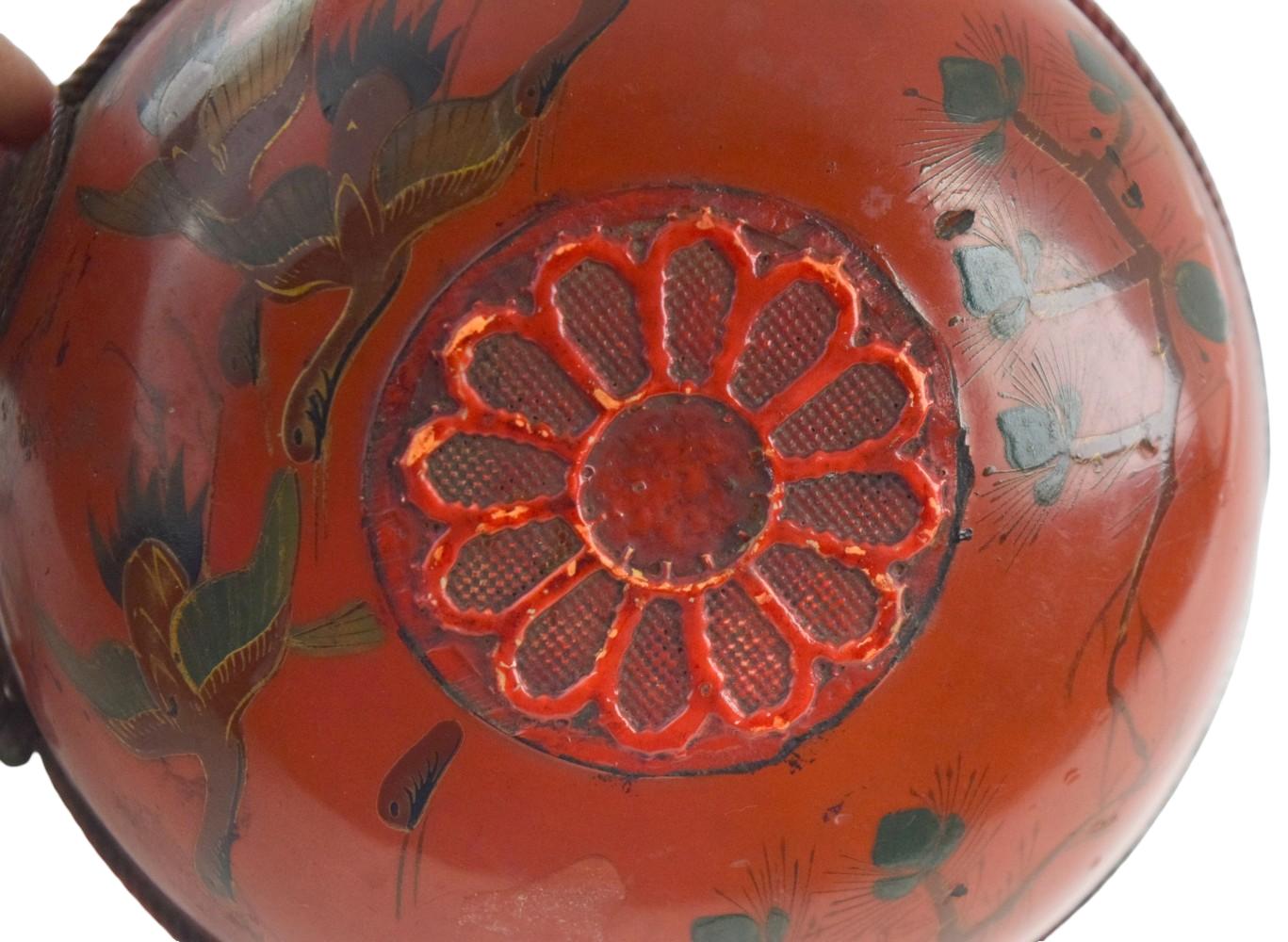 Edo Period Japanese lacquered powder flask