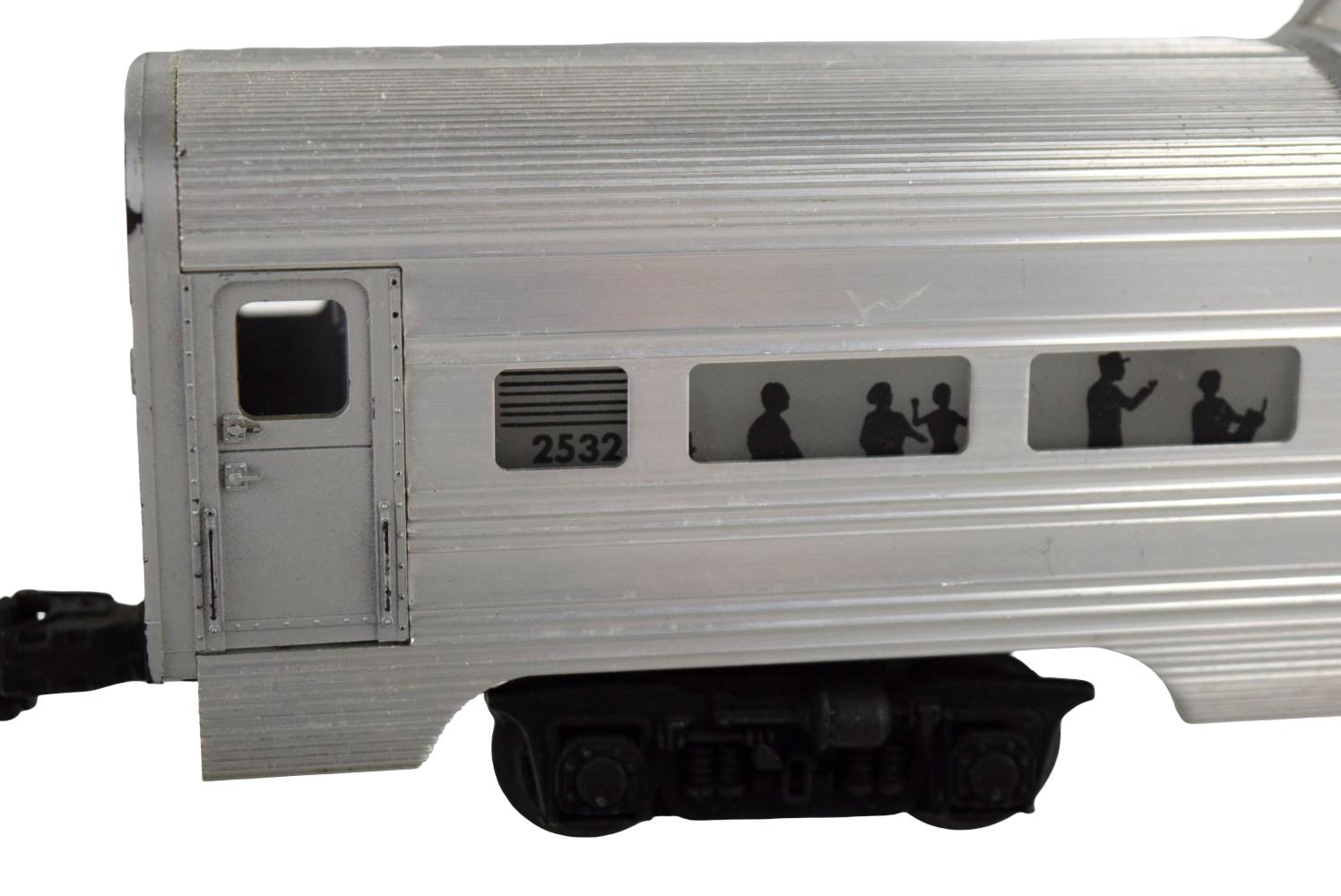 Lot 4 Postwar Lionel Lines O Gauge Cars