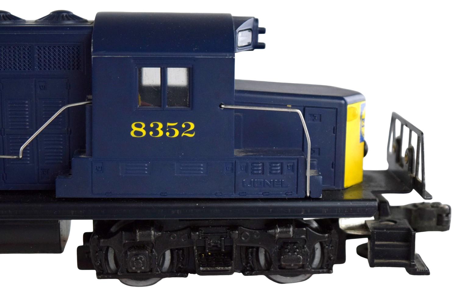 LIONEL-SANTA FE 6-8352-GP-20 POWERED DIESEL LOCOMOTIVE #8352