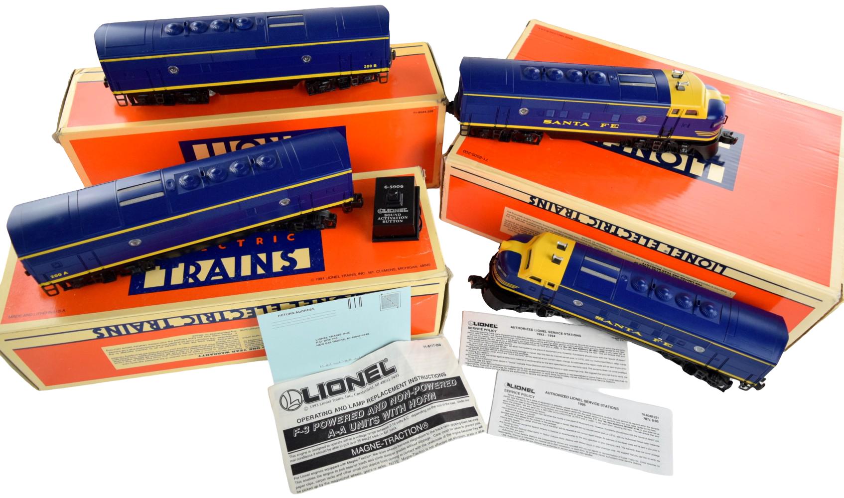 Lionel Electric Trains Santa Fe Blue/Yellow 4 Piece Set