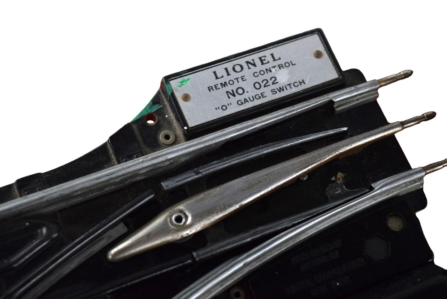 Lionel 022 O Gauge Left-Hand & Right-Hand Electric Remote Switches/Box