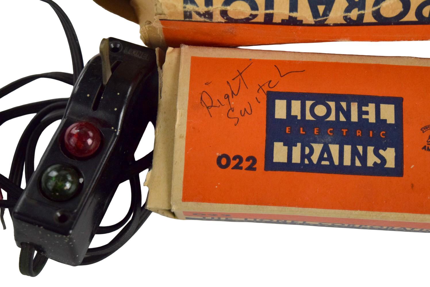 Lionel 022 O Gauge Left-Hand & Right-Hand Electric Remote Switches/Box