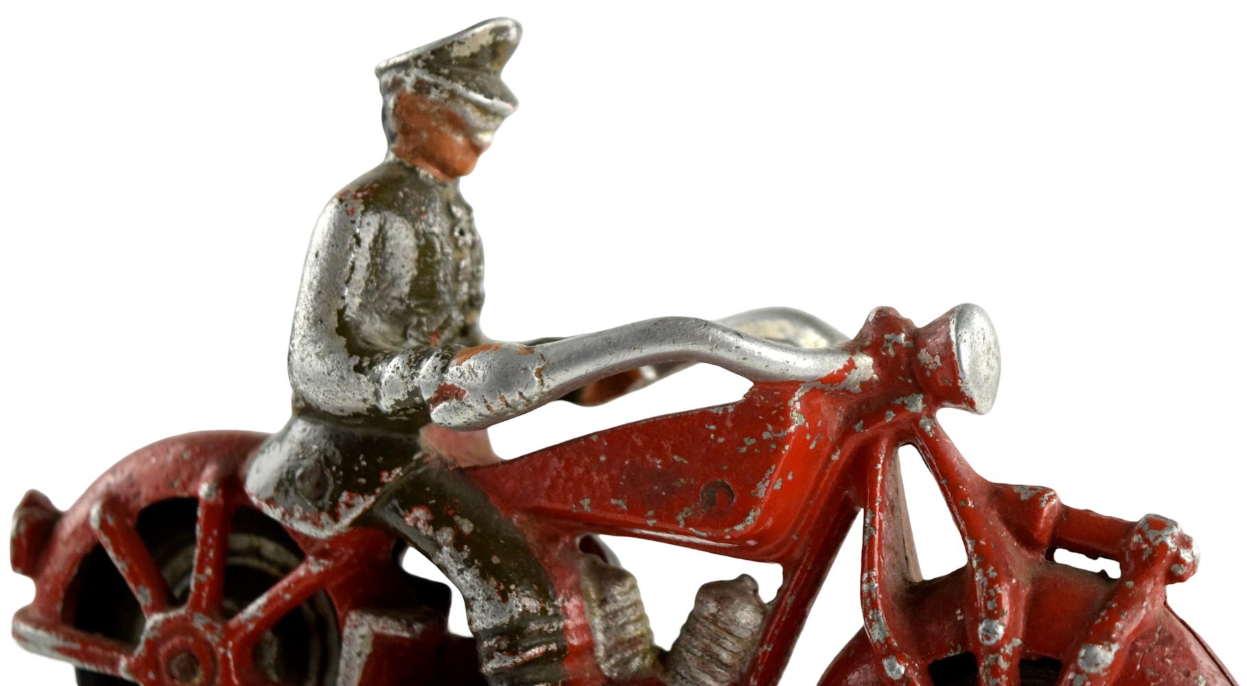 RARE 1930's Hubley Indian Police Motorcycle Cast Iron Toy