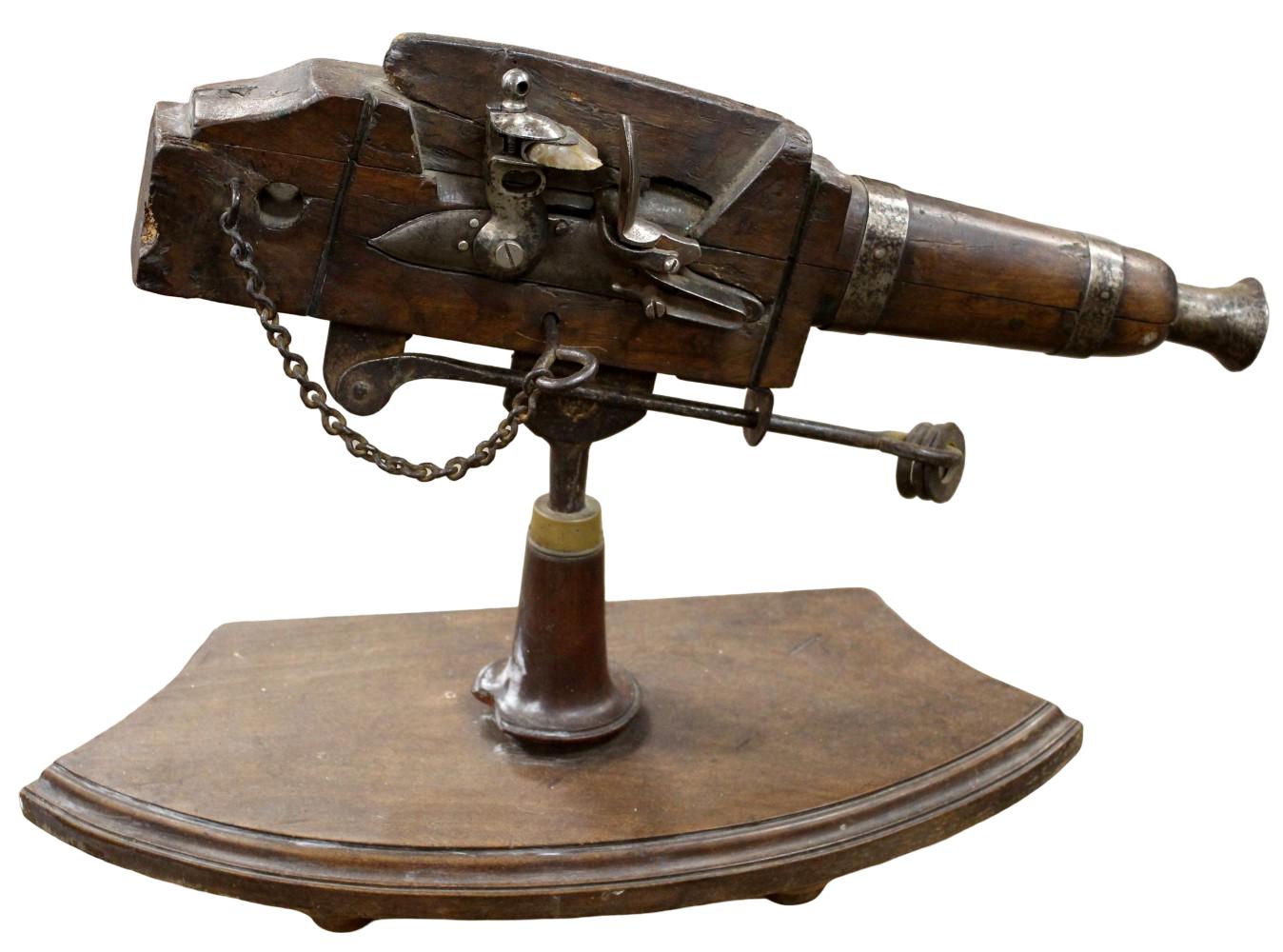 RARE ENGLISH FLINTLOCK SPRING TRAP GUN, CIRCA 1780â1825