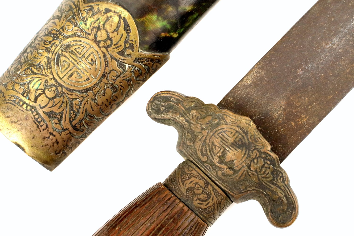 CHINESE 19TH C. TO BOXER REBELLION ERA WARRIOR'S JIAN SWORD WITH ENGRAVED BRASS MOUNTS
