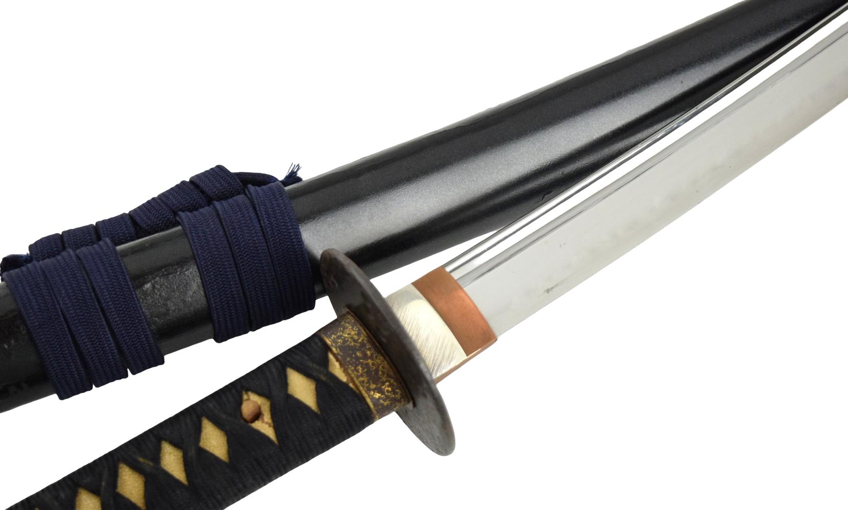 Shinto katana, 26 and 1/2 inch length of cutting edge. A powerfully shaped katana with a rare cutting test. The blade is signed Echizen Koku