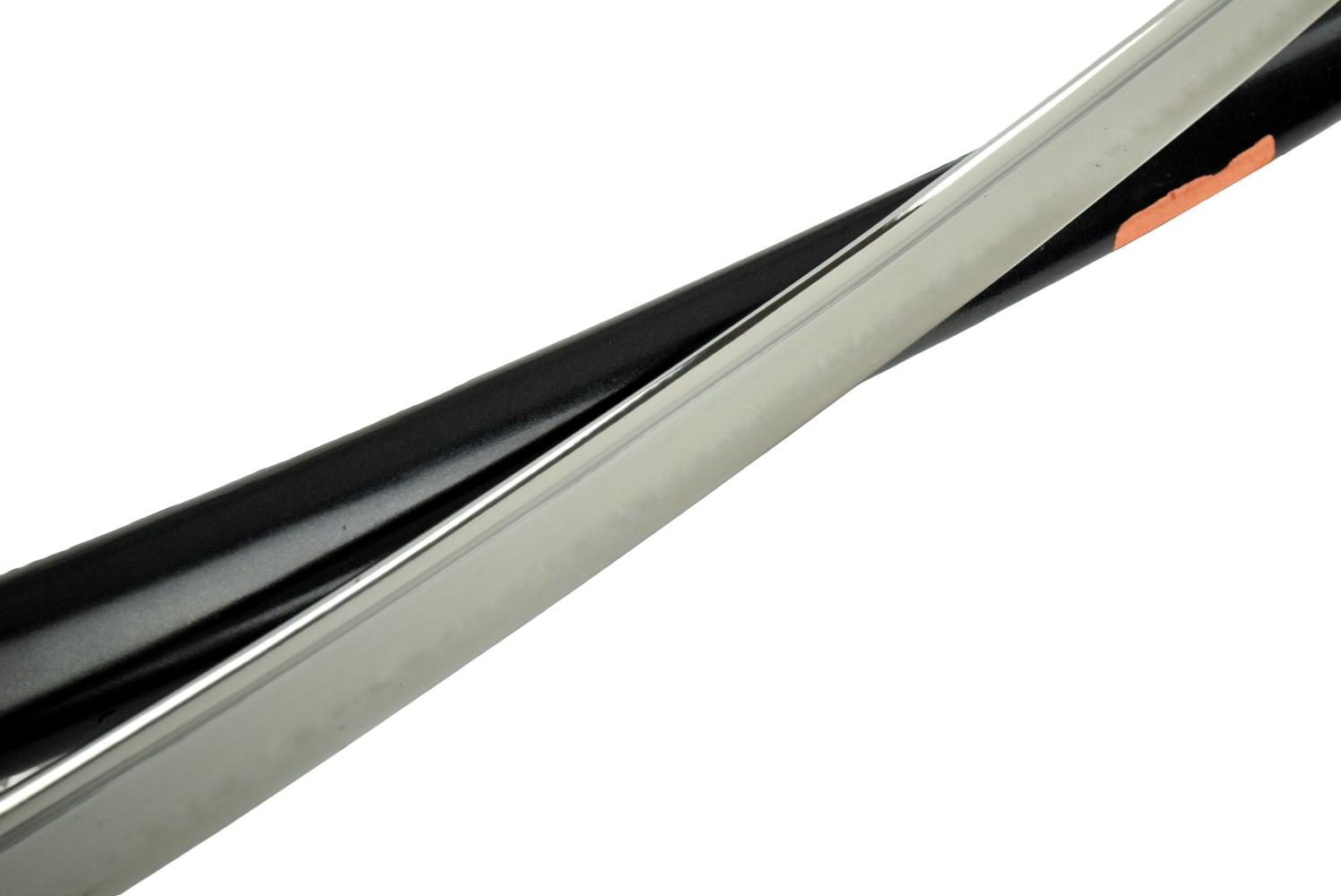 Shinto katana, 26 and 1/2 inch length of cutting edge. A powerfully shaped katana with a rare cutting test. The blade is signed Echizen Koku