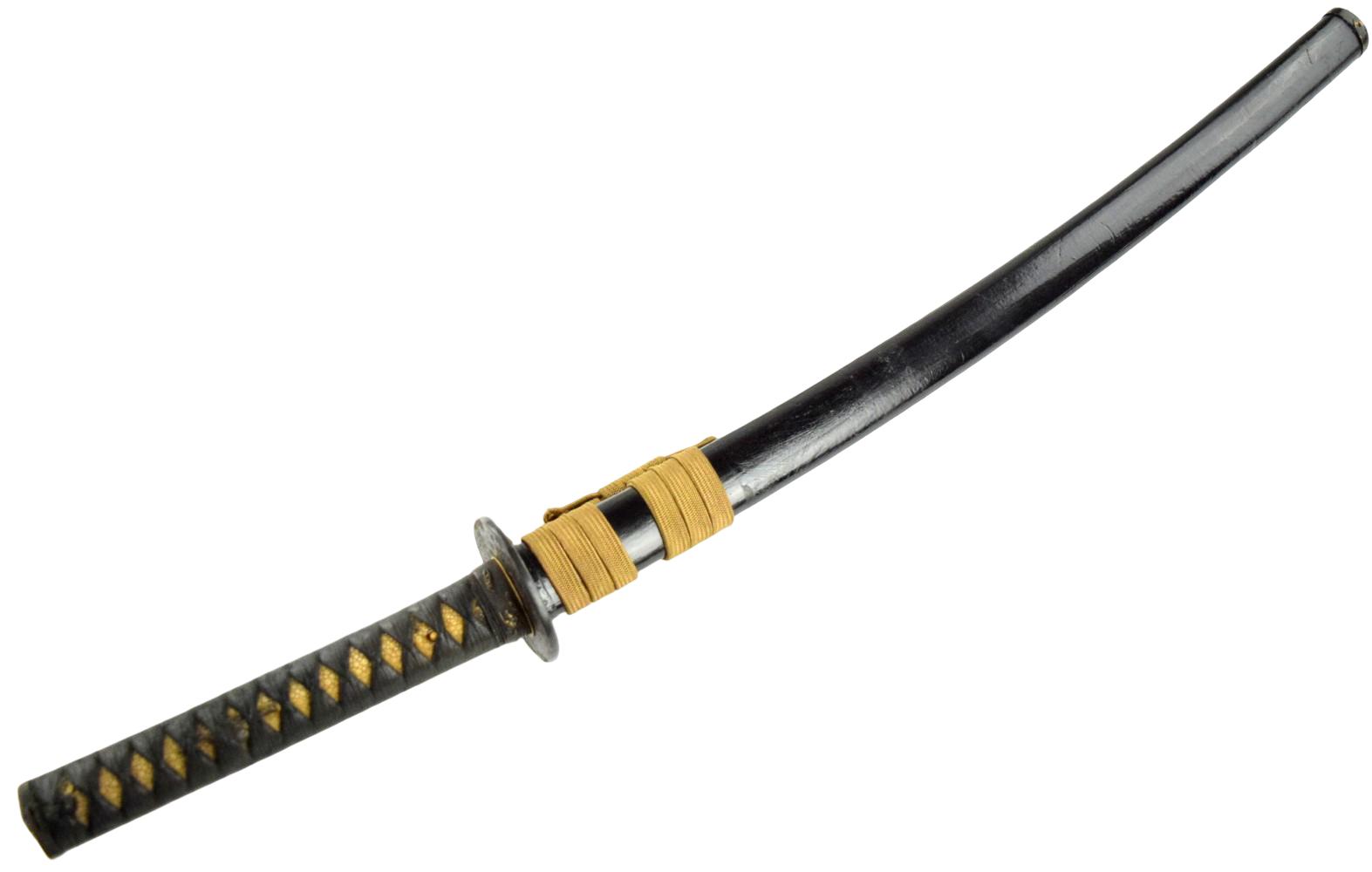 Attractive and heathy old koto Japanese sword wakizashi 14th / 16th century blade in full old Samurai mount with old Edo fittings.